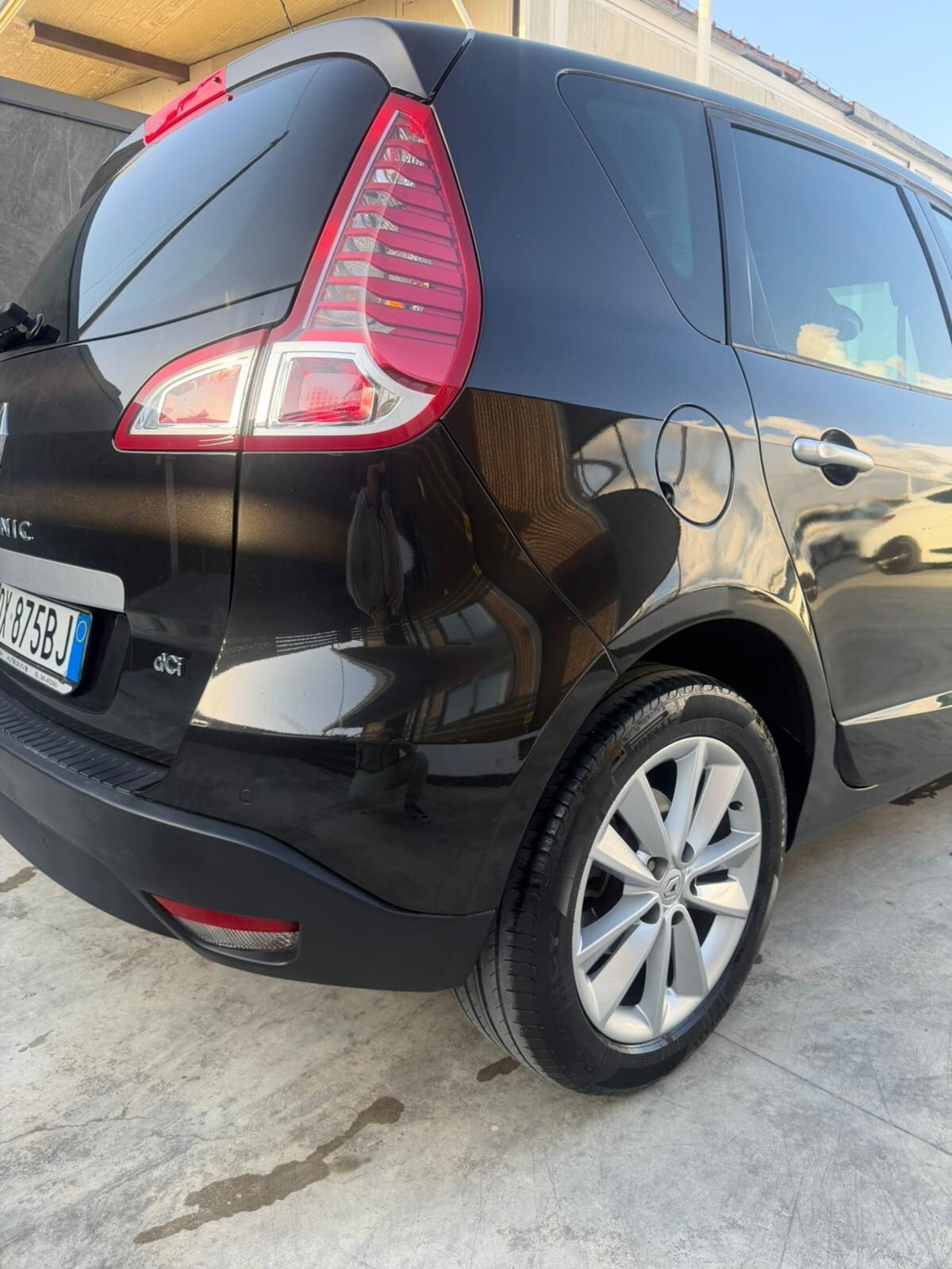 Renault Scenic E-Tech Electric 2.0 dCi 150CV Proactive Luxe (7)