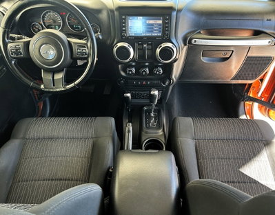 Jeep Wrangler Unlimited 2.8 CRD DPF Rubicon Auto (4)