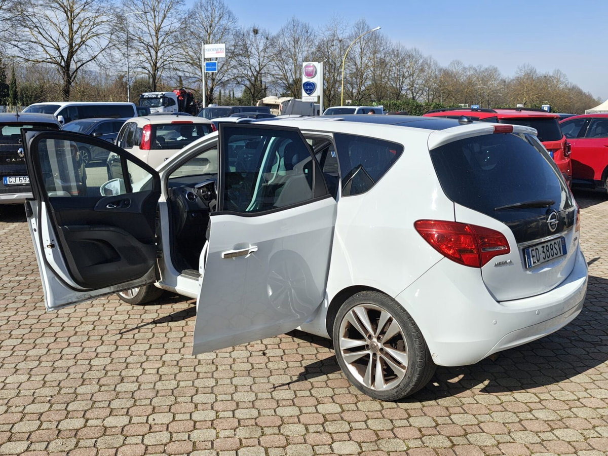 Opel Meriva 1.7 CDTI 110CV Cosmo (3)