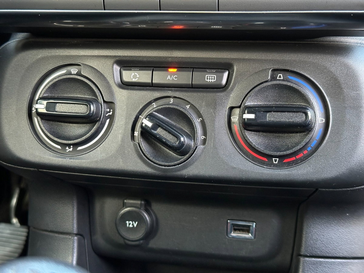 Citroen C3 PureTech 82 S&S Feel (19)