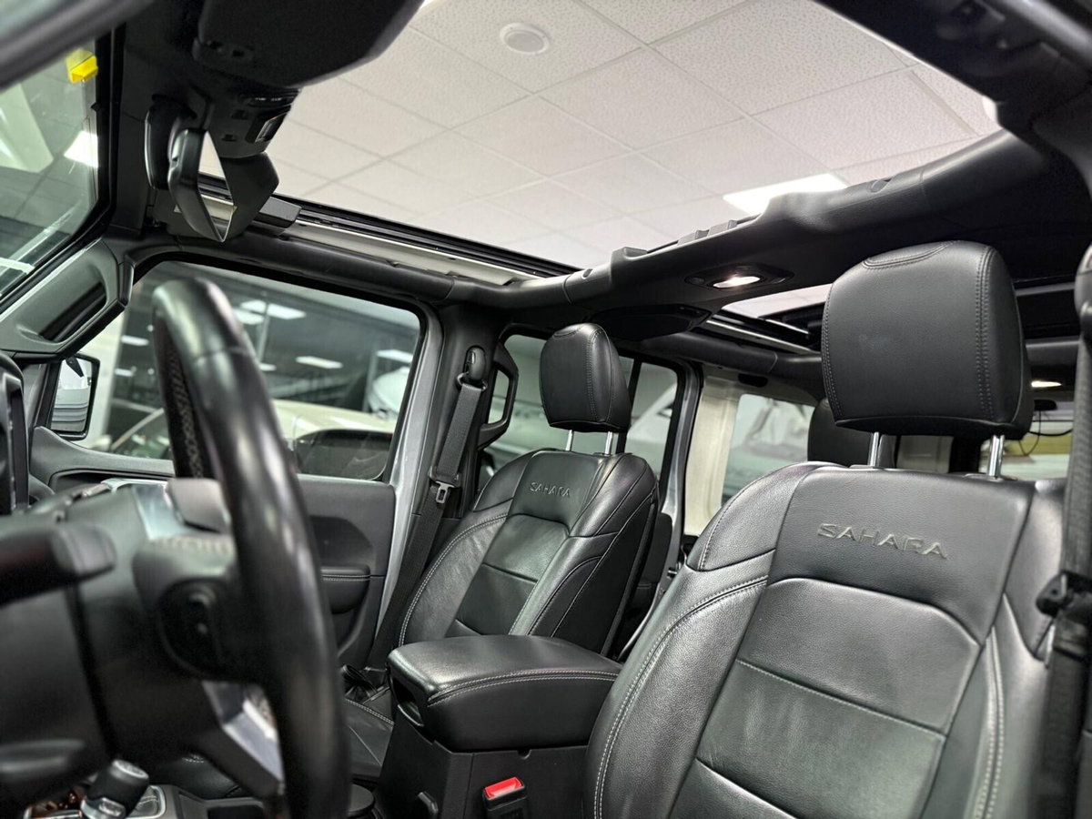 Jeep Wrangler Unlimited 2.2 Mjt II Sahara (13)