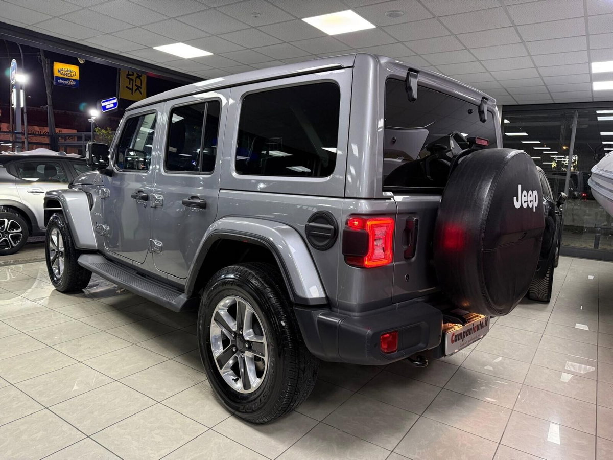 Jeep Wrangler Unlimited 2.2 Mjt II Sahara (3)