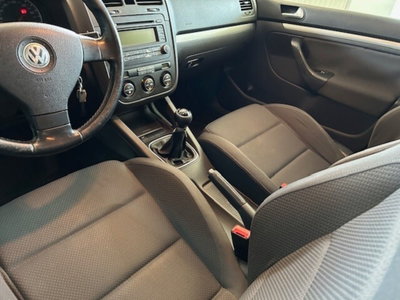 Volkswagen Golf 1.9 TDI 5p. Trendline (18)