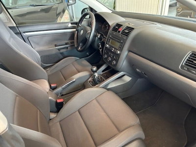 Volkswagen Golf 1.9 TDI 5p. Trendline (19)