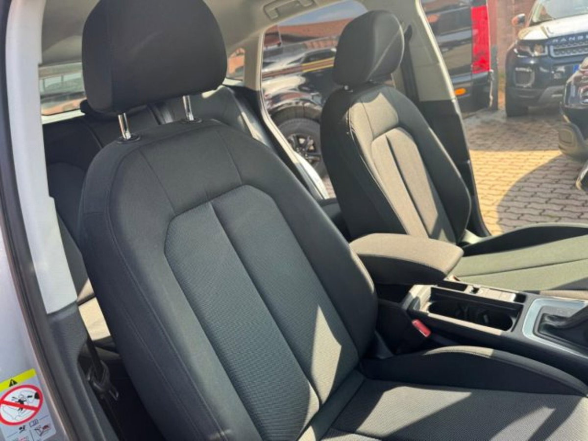 Audi Q3 Sportback 35 TFSI S tronic Business Plus (15)