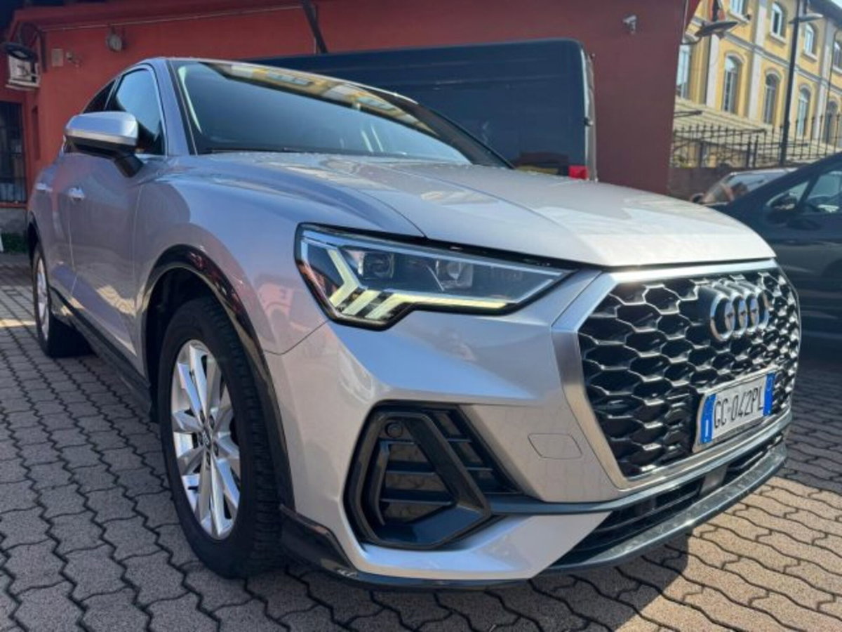 Audi Q3 Sportback 35 TFSI S tronic Business Plus (4)