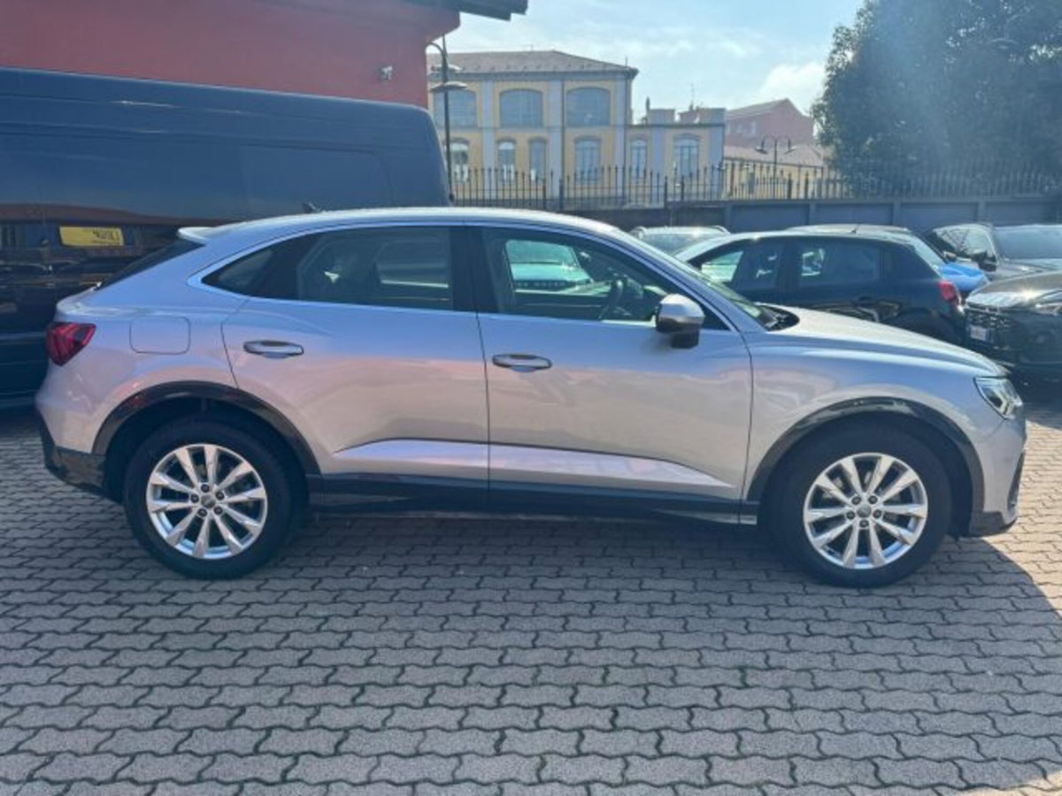 Audi Q3 Sportback 35 TFSI S tronic Business Plus (5)