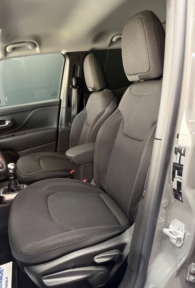 Jeep Renegade 1.6 Mjt DDCT 120 CV S (16)