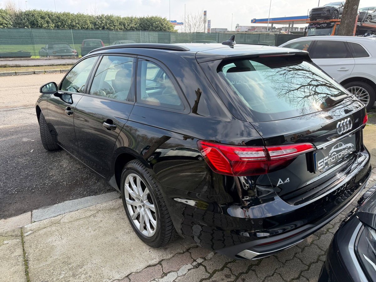Audi A4 Avant 35 TDI/163 CV S tronic Business Advanced (4)