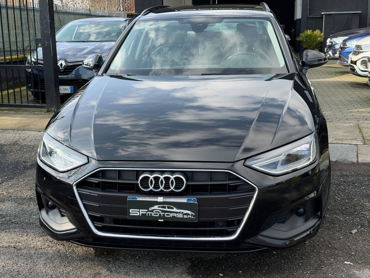 Audi A4 Avant 35 TDI/163 CV S tronic Business Advanced (7)