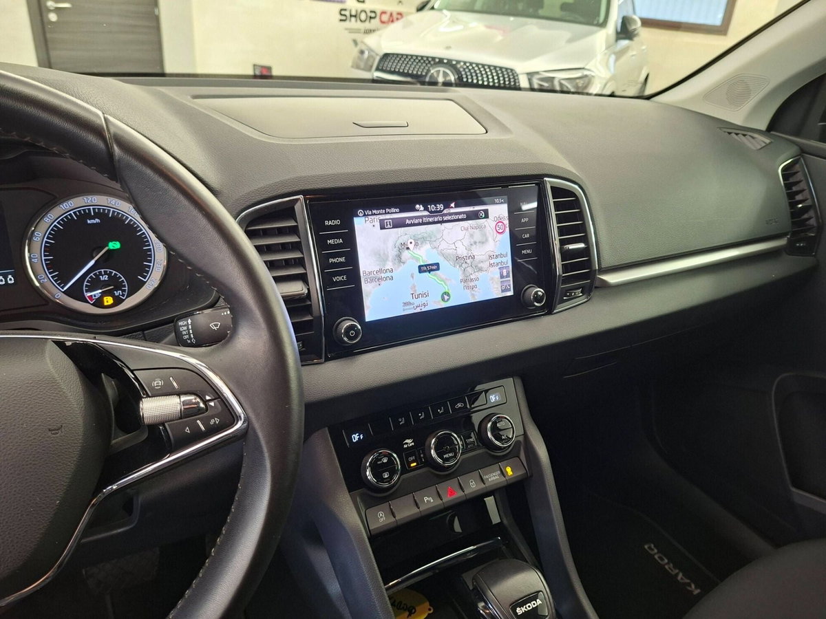 Skoda Karoq 2.0 TDI EVO SCR 115 CV DSG Executive (13)