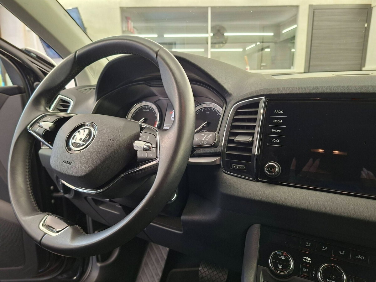 Skoda Karoq 2.0 TDI EVO SCR 115 CV DSG Executive (18)