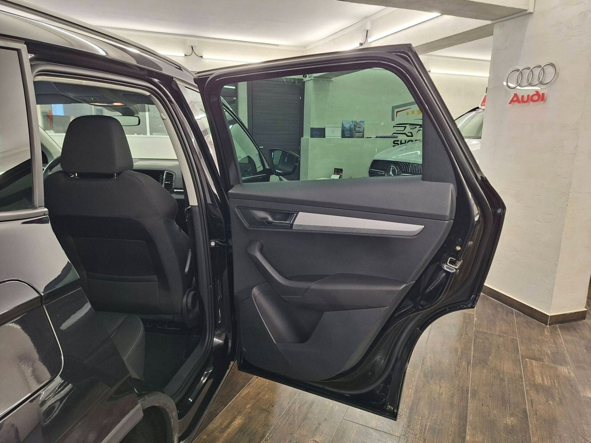 Skoda Karoq 2.0 TDI EVO SCR 115 CV DSG Executive (9)