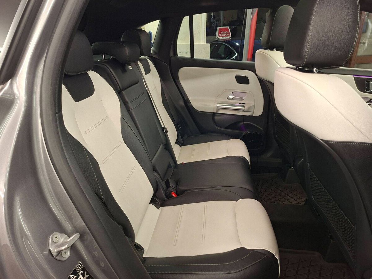Mercedes-Benz GLA SUV 200 d Automatic Premium (12)