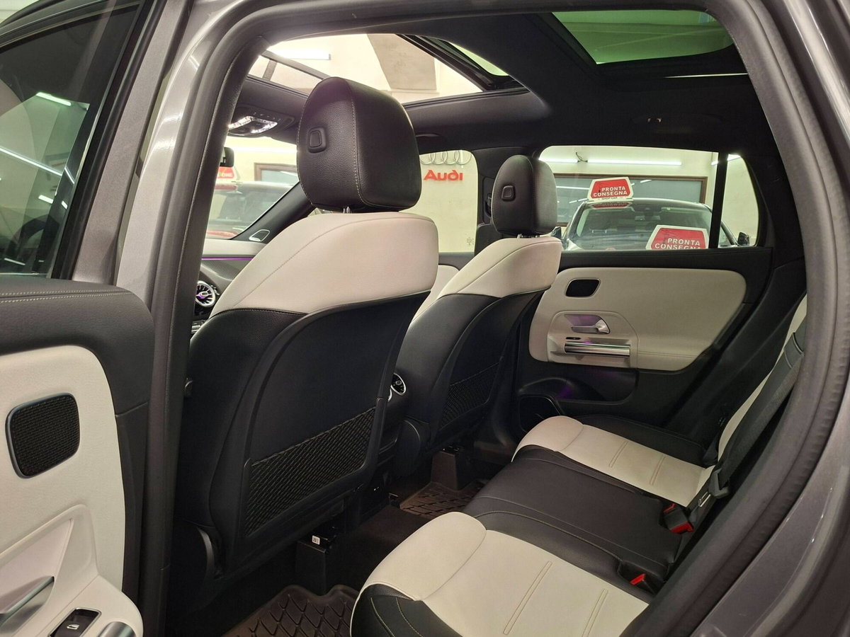 Mercedes-Benz GLA SUV 200 d Automatic Premium (5)