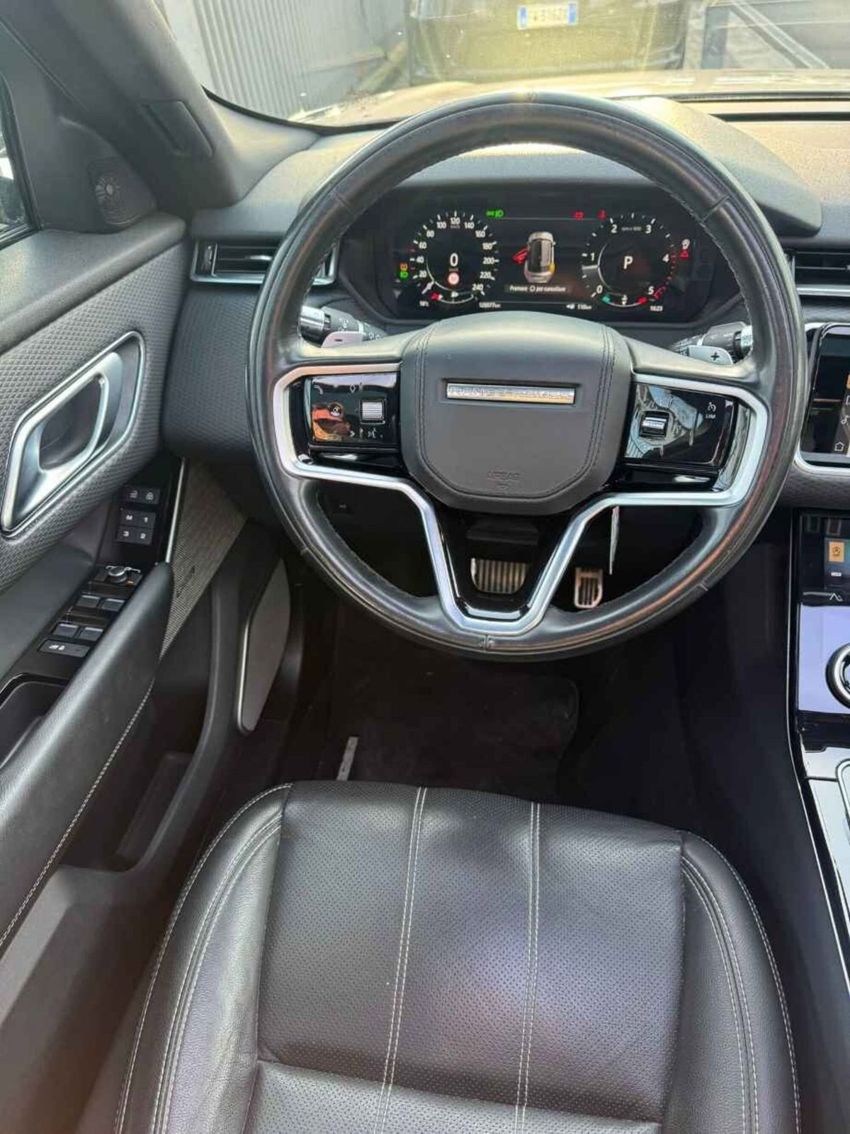 Land Rover Range Rover Velar 2.0D I4 204 CV R-Dynamic HSE (14)
