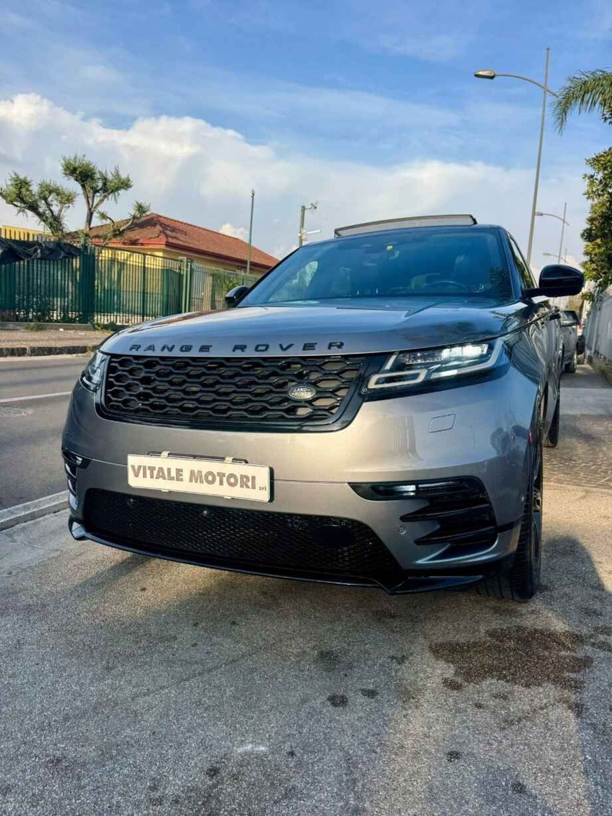Land Rover Range Rover Velar 2.0D I4 204 CV R-Dynamic HSE (4)