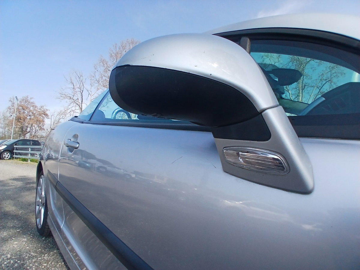 Peugeot 207 Cabrio VTi 120CV CC aut. Féline (13)
