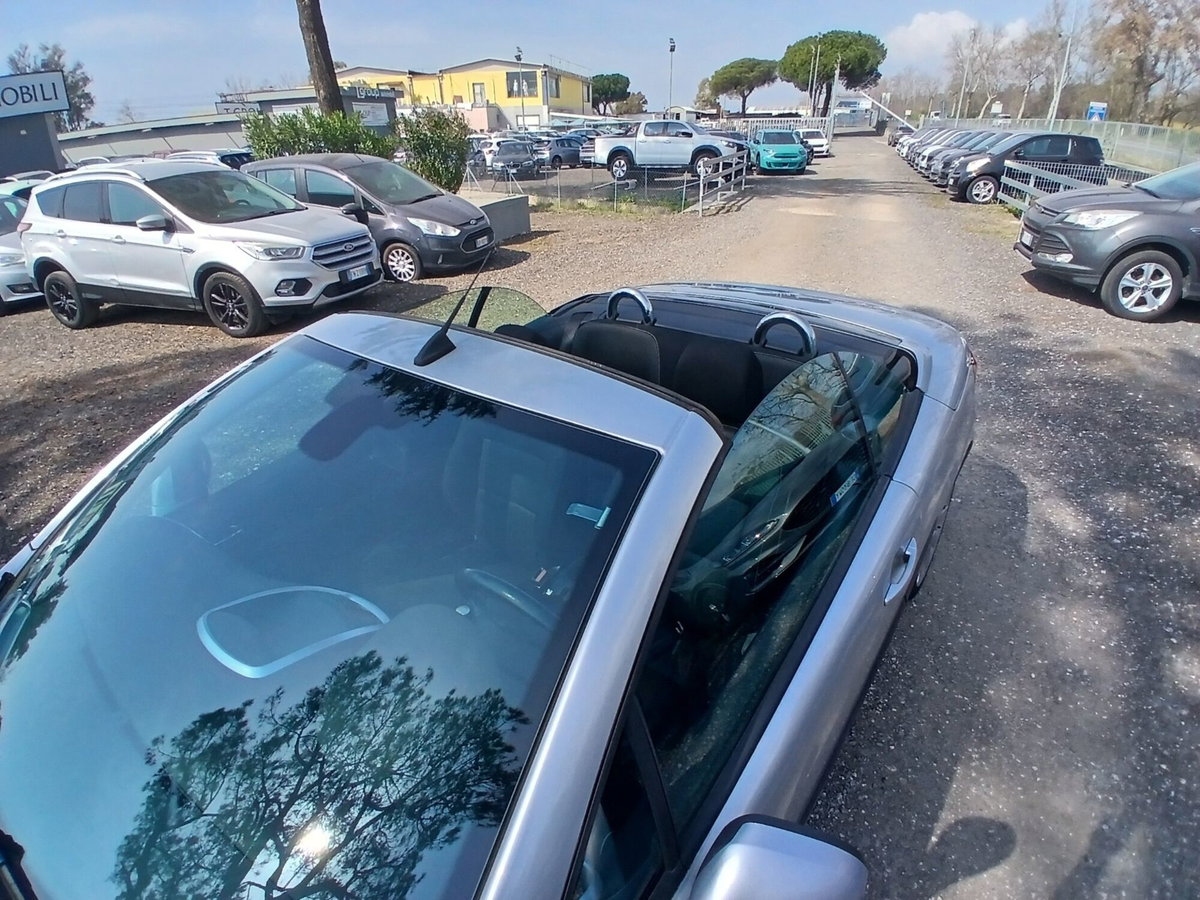 Peugeot 207 Cabrio VTi 120CV CC aut. Féline (17)