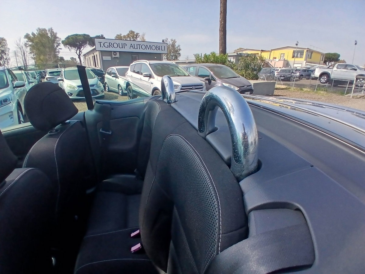 Peugeot 207 Cabrio VTi 120CV CC aut. Féline (18)