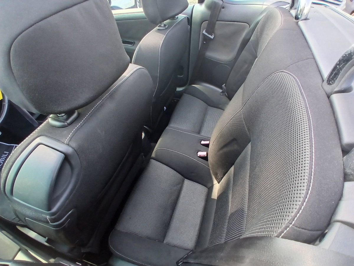 Peugeot 207 Cabrio VTi 120CV CC aut. Féline (19)