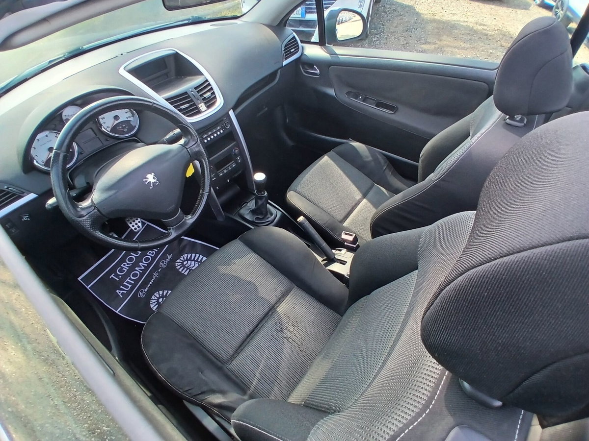 Peugeot 207 Cabrio VTi 120CV CC aut. Féline (20)