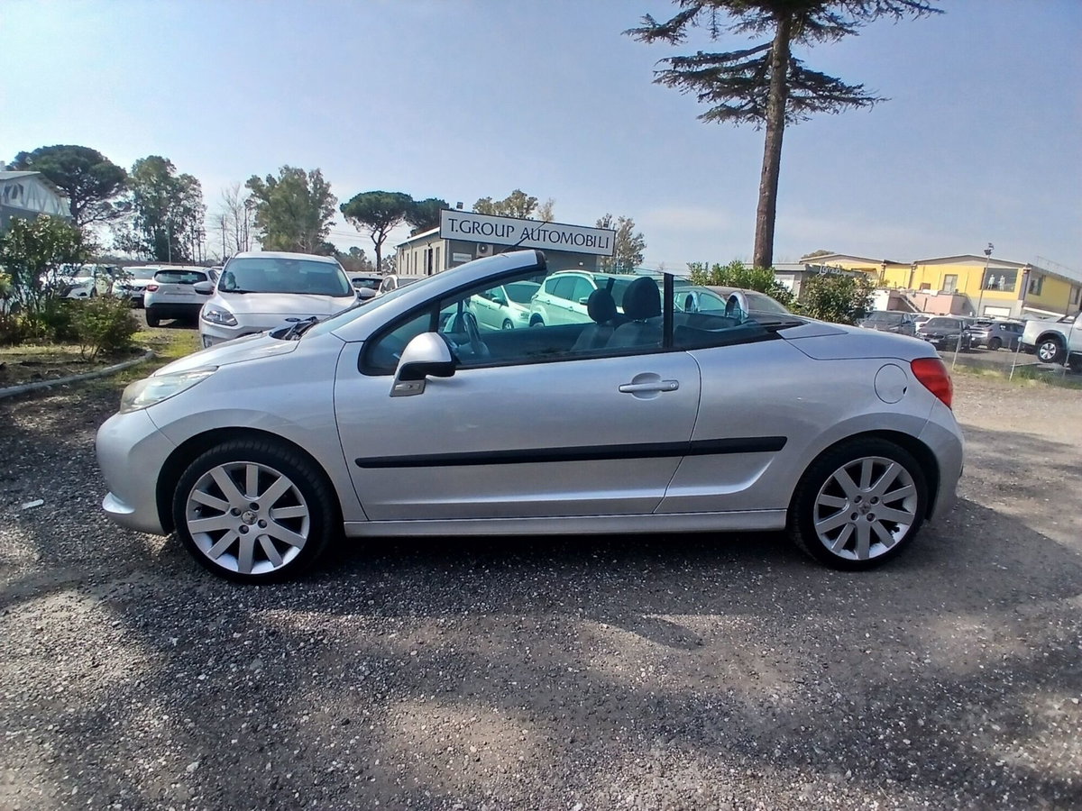 Peugeot 207 Cabrio VTi 120CV CC aut. Féline (8)