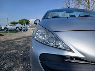 Peugeot 207 Cabrio VTi 120CV CC aut. Féline (9)