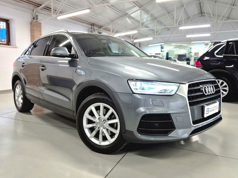 Audi Q3 2.0 TDI 120 CV Business