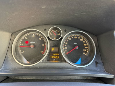 Opel Zafira 1.9 16V CDTI 150CV aut. Cosmo (14)