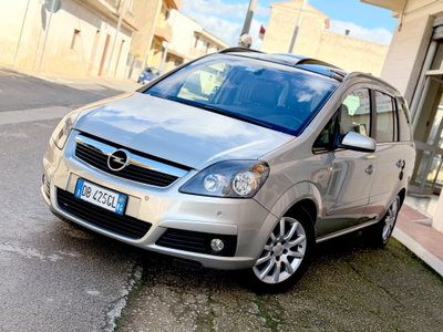 Opel Zafira 1.9 16V CDTI 150CV aut. Cosmo (17)