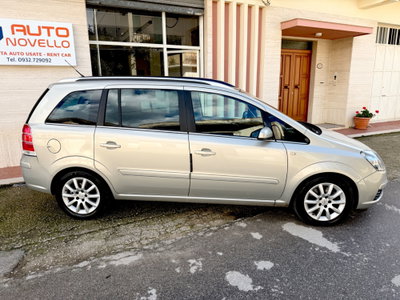 Opel Zafira 1.9 16V CDTI 150CV aut. Cosmo (2)