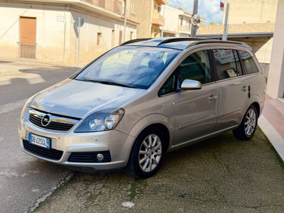 Opel Zafira 1.9 16V CDTI 150CV aut. Cosmo (5)
