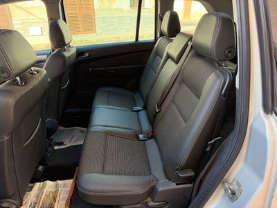 Opel Zafira 1.9 16V CDTI 150CV aut. Cosmo (9)