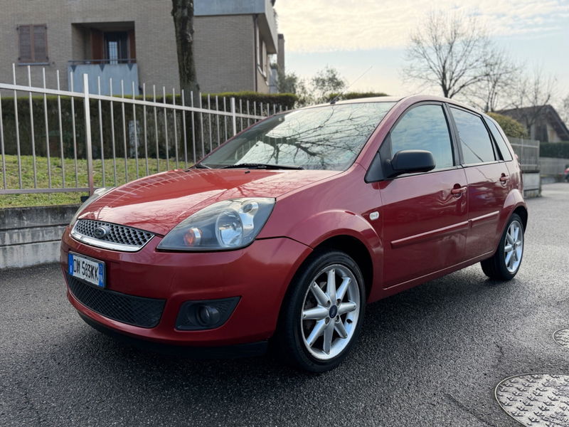 Ford Fiesta 1.2 16V 5p. Ghia