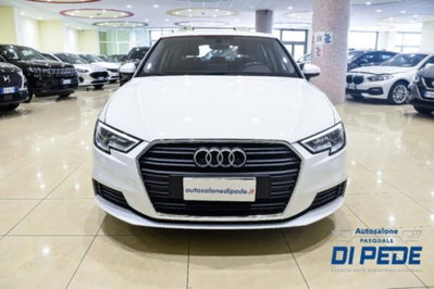 Audi A3 Sportback 35 TDI S tronic Business (2)