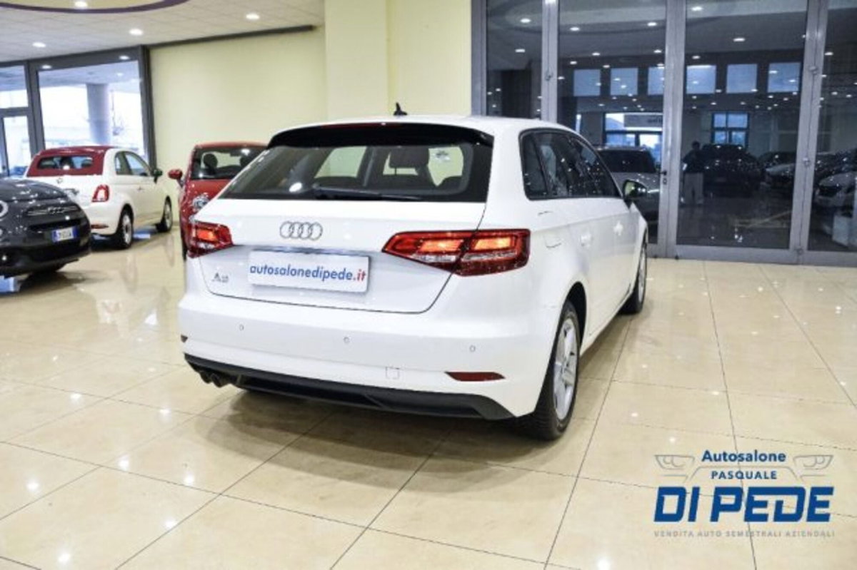Audi A3 Sportback 35 TDI S tronic Business (4)
