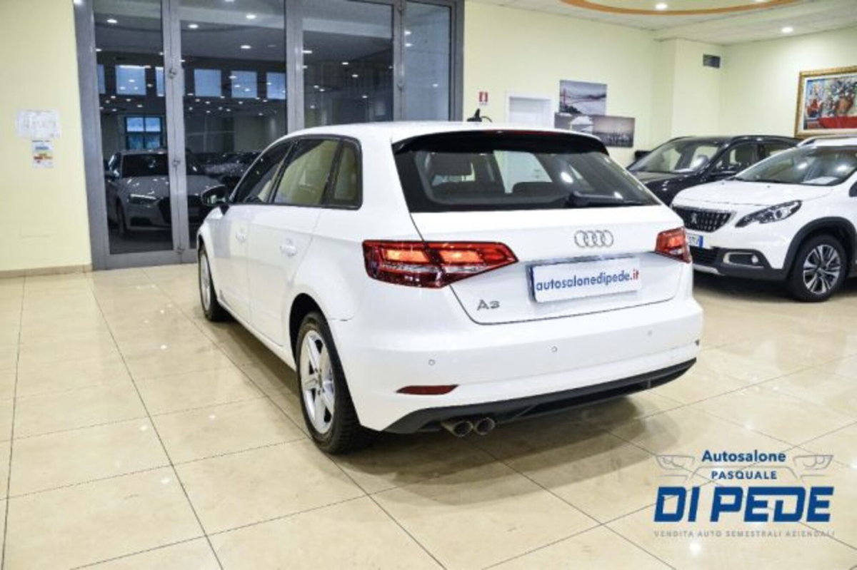 Audi A3 Sportback 35 TDI S tronic Business (6)