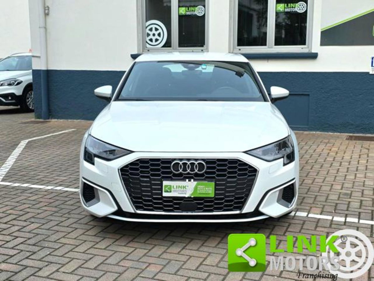 Audi A3 Sportback 40 TFSI e S tronic Business Advanced (2)