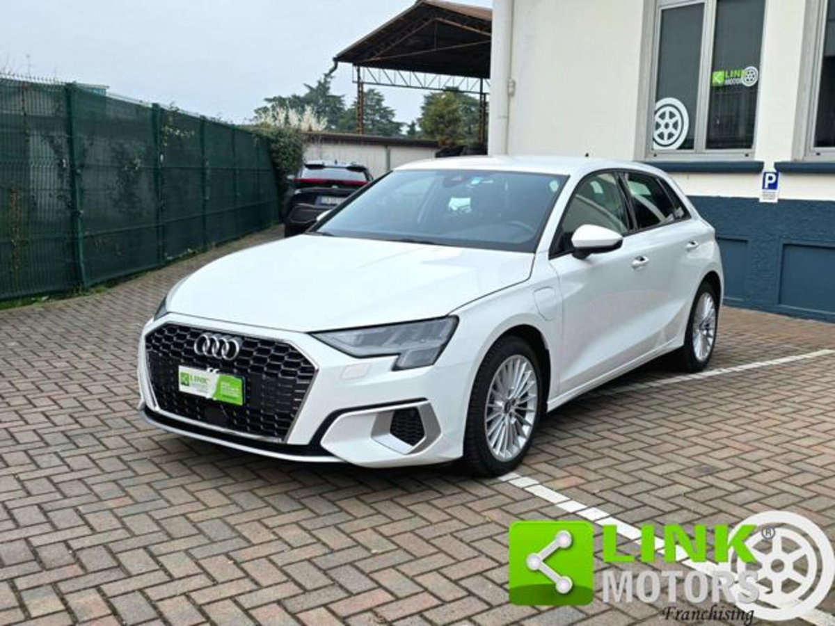 Audi A3 Sportback 40 TFSI e S tronic Business Advanced (3)