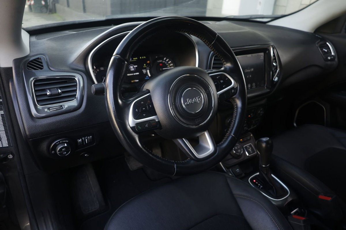 Jeep Compass 1.3 T4 190CV PHEV AT6 4xe Limited (16)