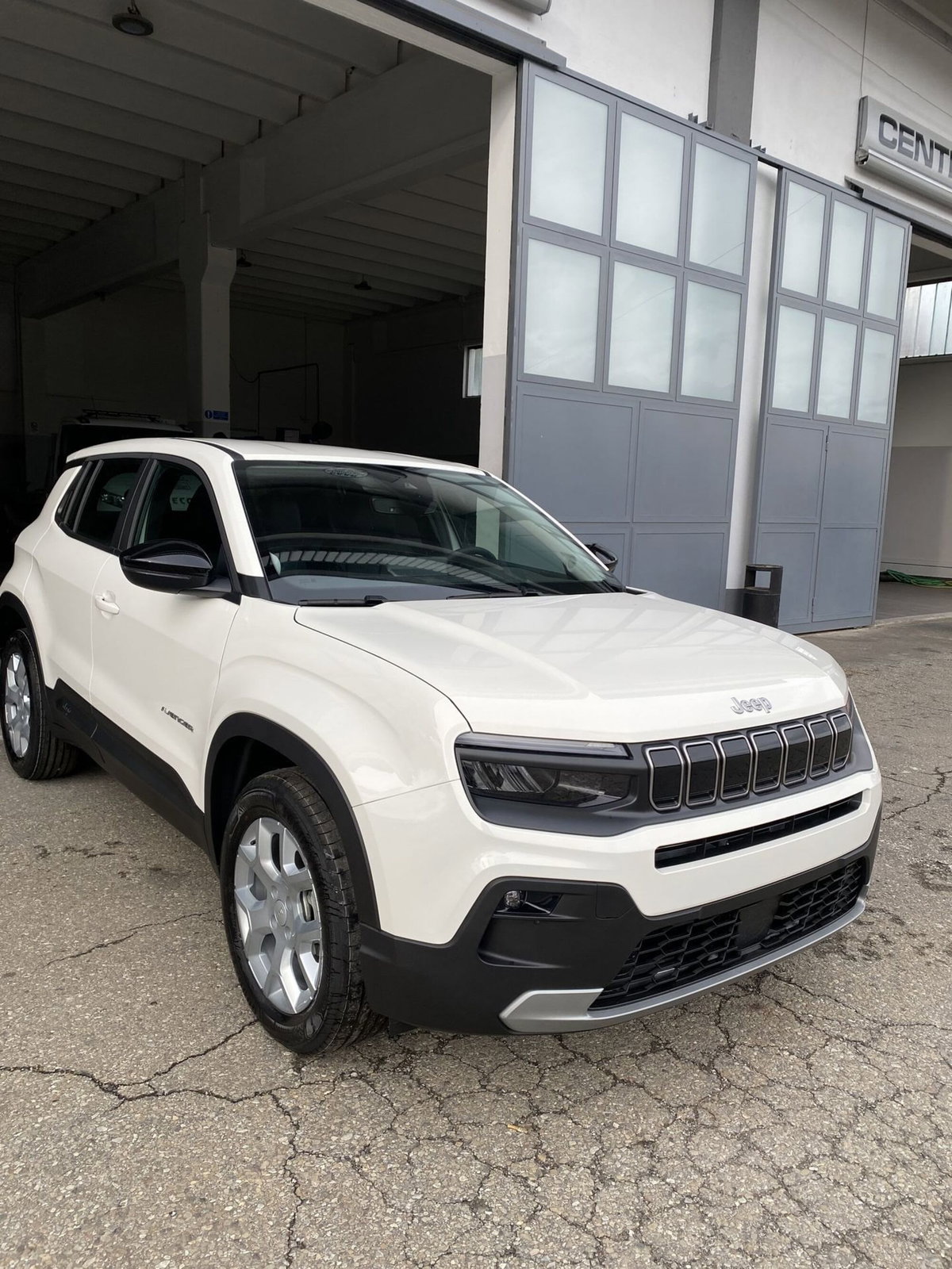 Jeep Avenger 1.2 turbo Altitude fwd 100cv (3)