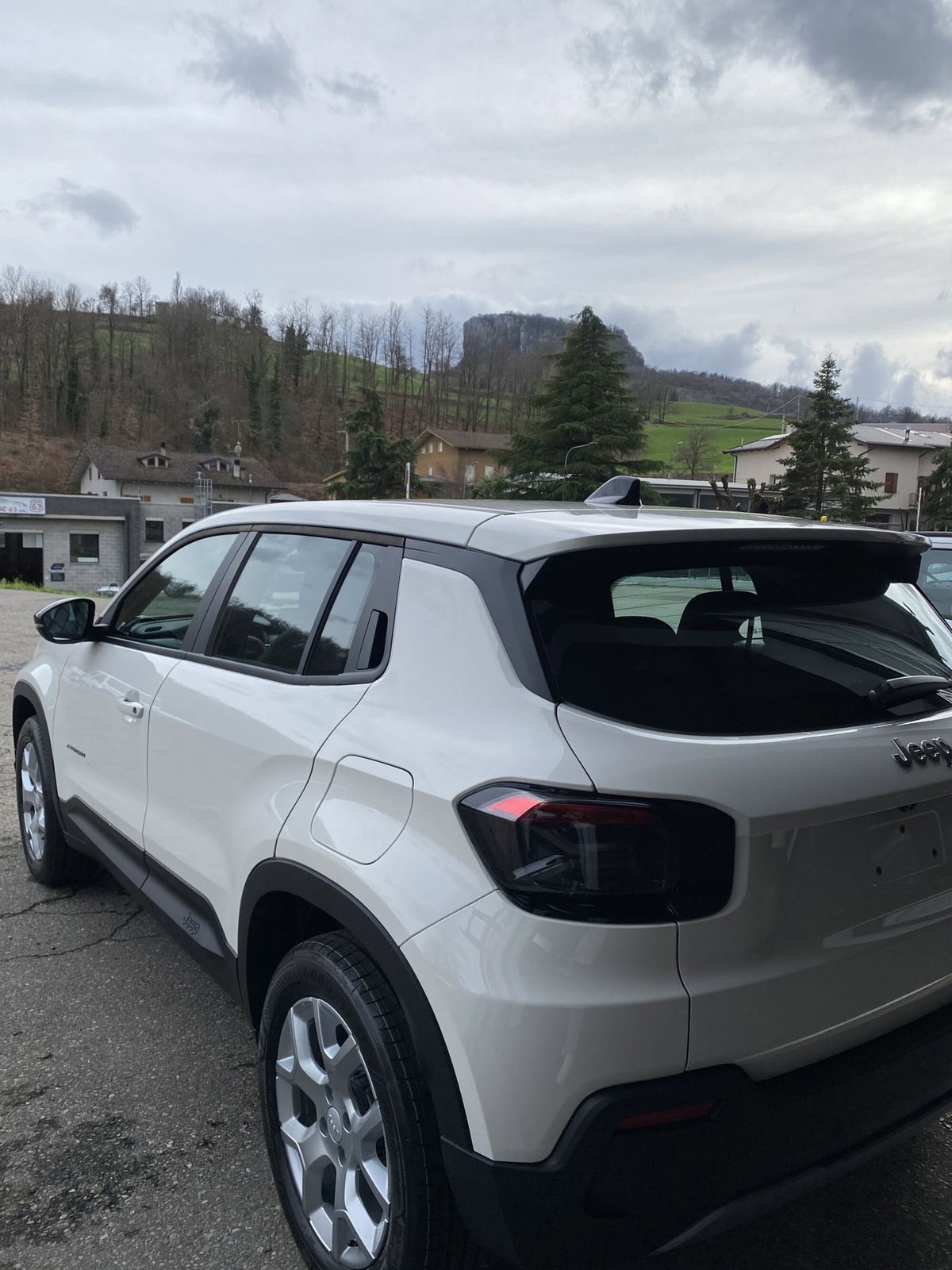 Jeep Avenger 1.2 turbo Altitude fwd 100cv (6)