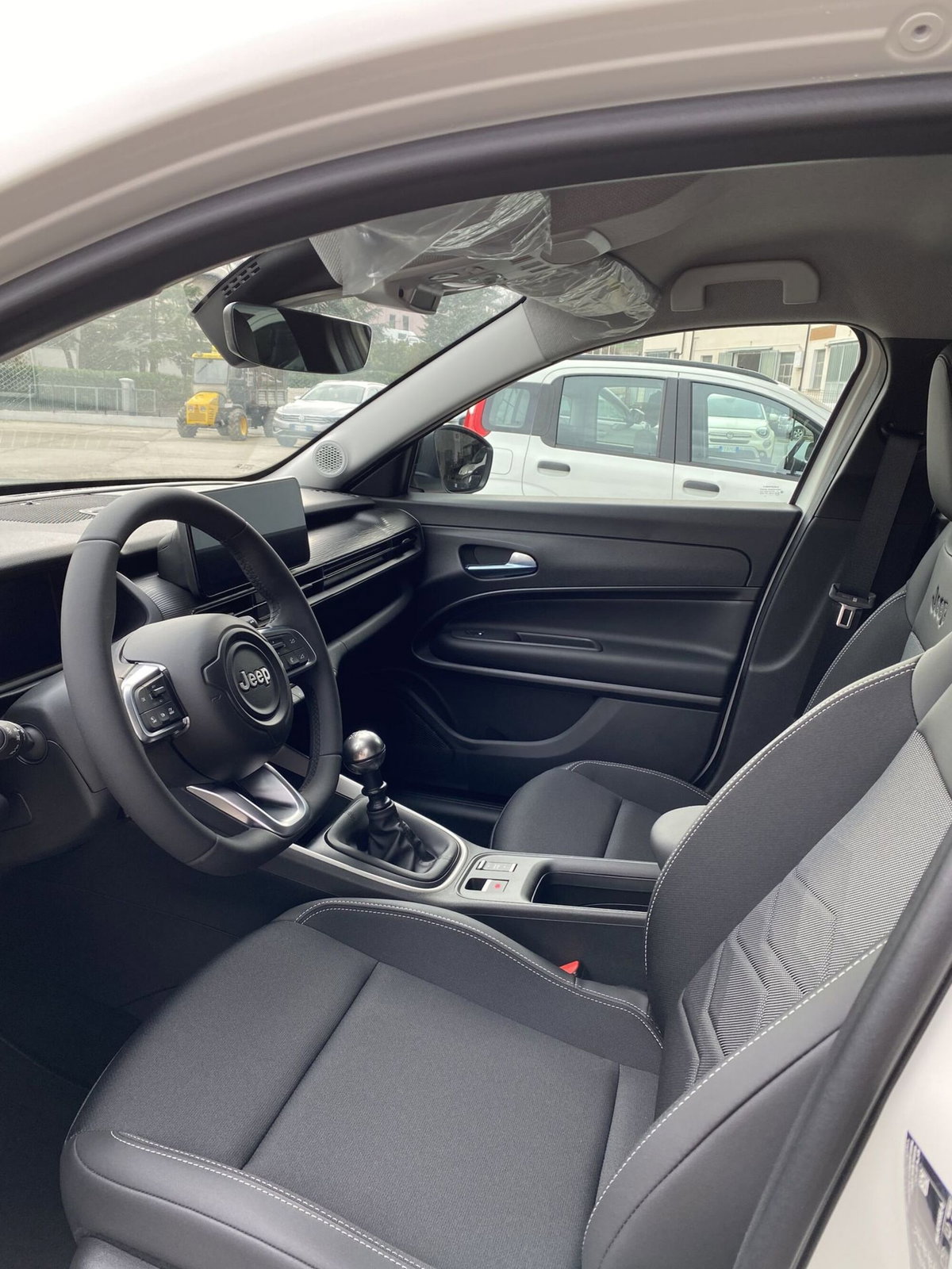 Jeep Avenger 1.2 turbo Altitude fwd 100cv (7)