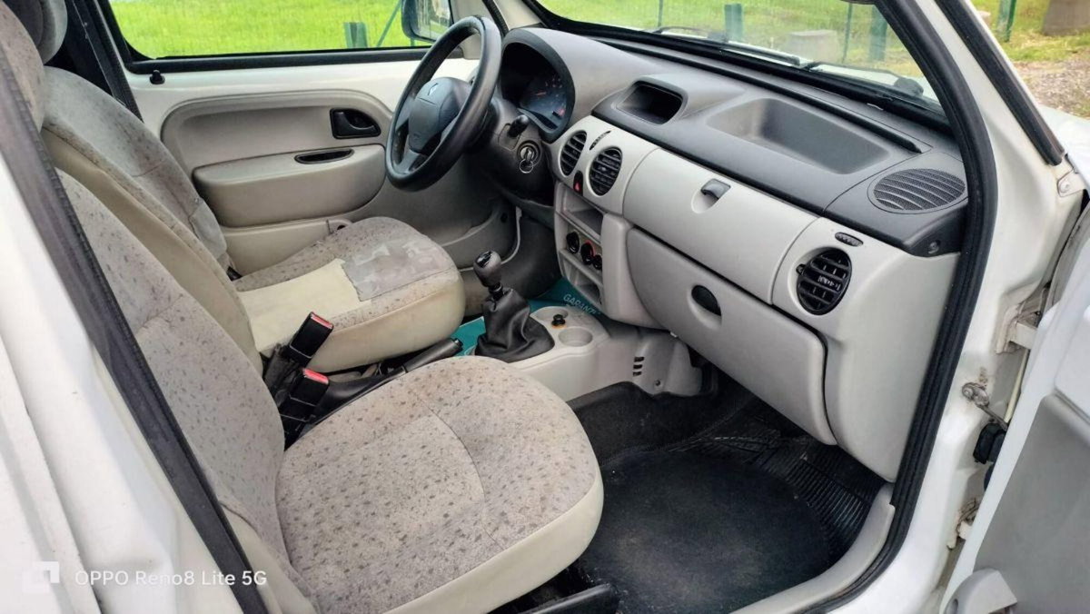 Renault Kangoo 1.5 dCi 80CV cat Confort Express (12)