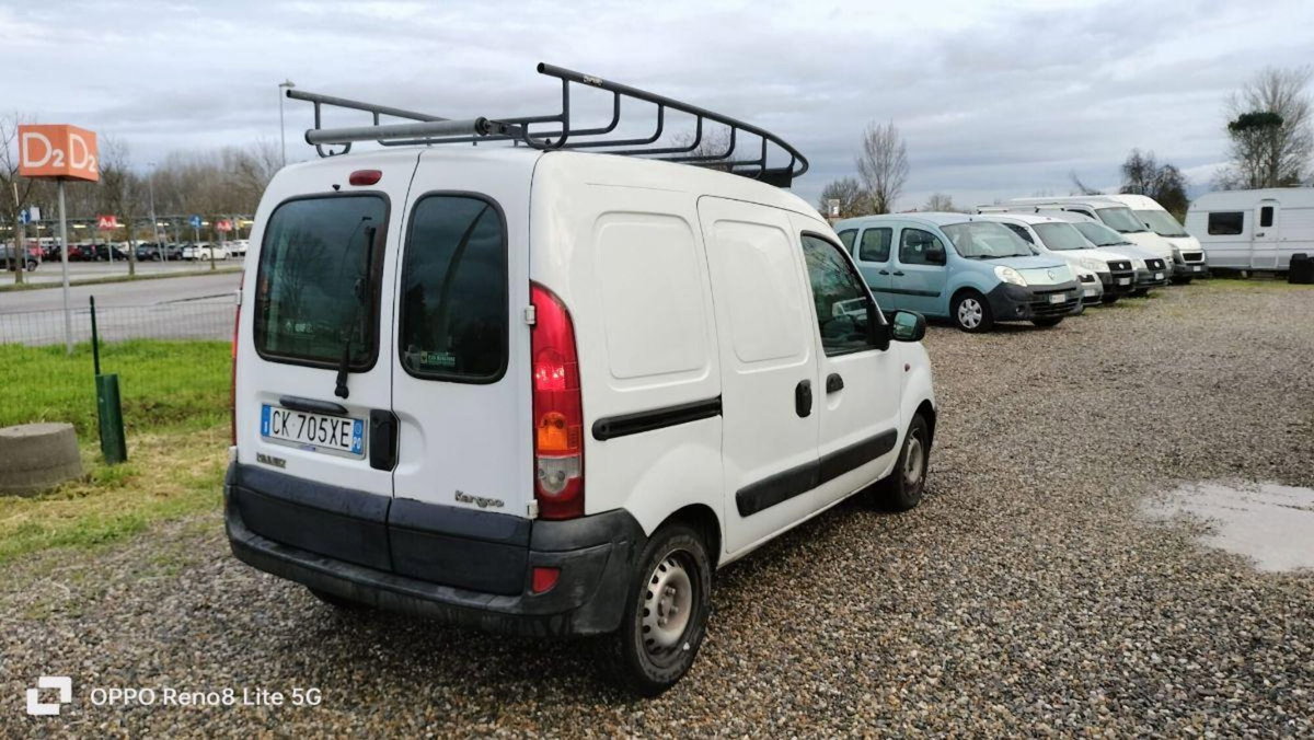 Renault Kangoo 1.5 dCi 80CV cat Confort Express (5)
