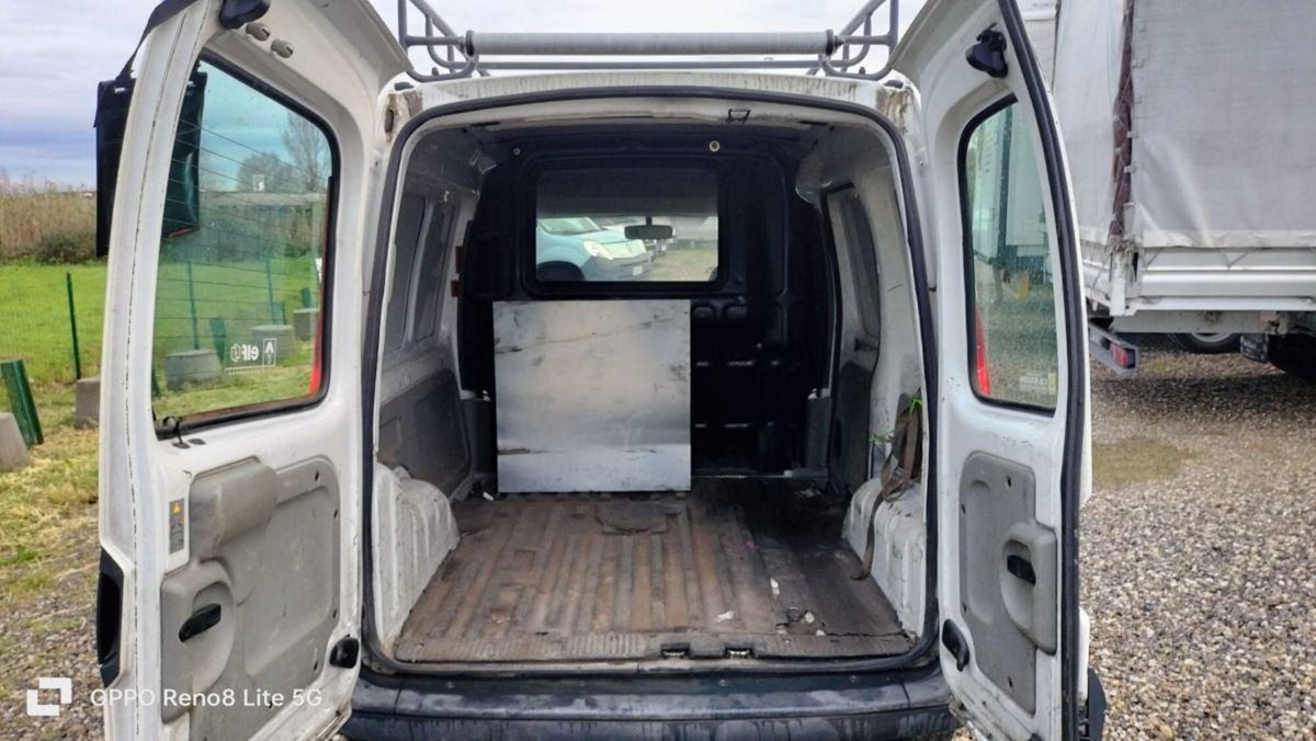 Renault Kangoo 1.5 dCi 80CV cat Confort Express (7)