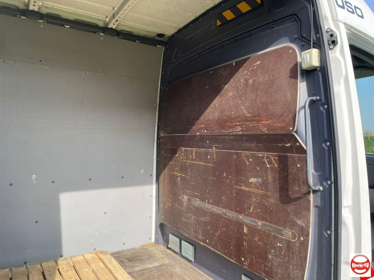 Volkswagen Veicoli Commerciali Crafter Furgone 35 2.0 TDI 136CV PL-TM Furgone Business (17)