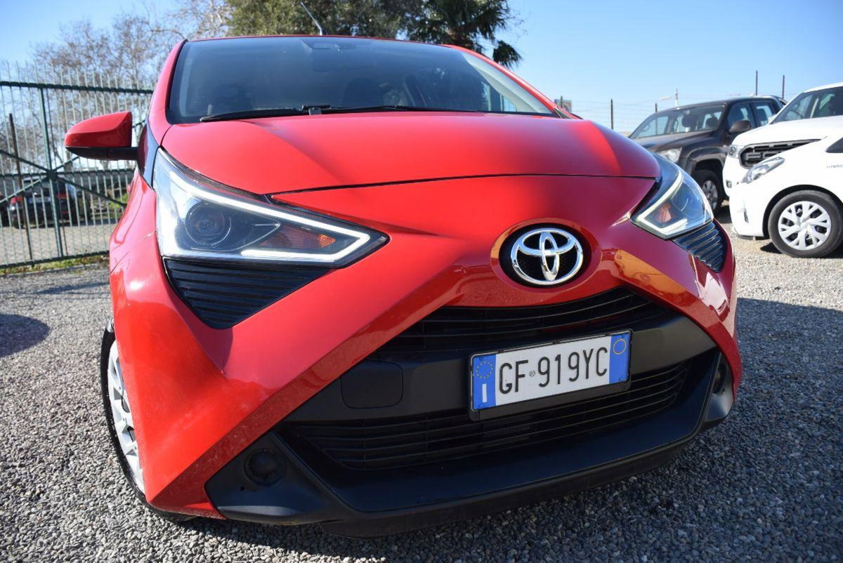 Toyota Aygo 1.0 VVT-i 72 CV 5 porte x-cool MMT