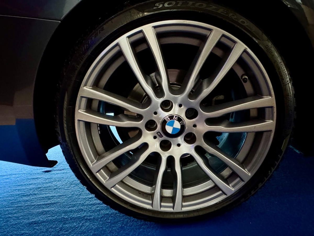 BMW Serie 3 Touring 320d  Msport (14)